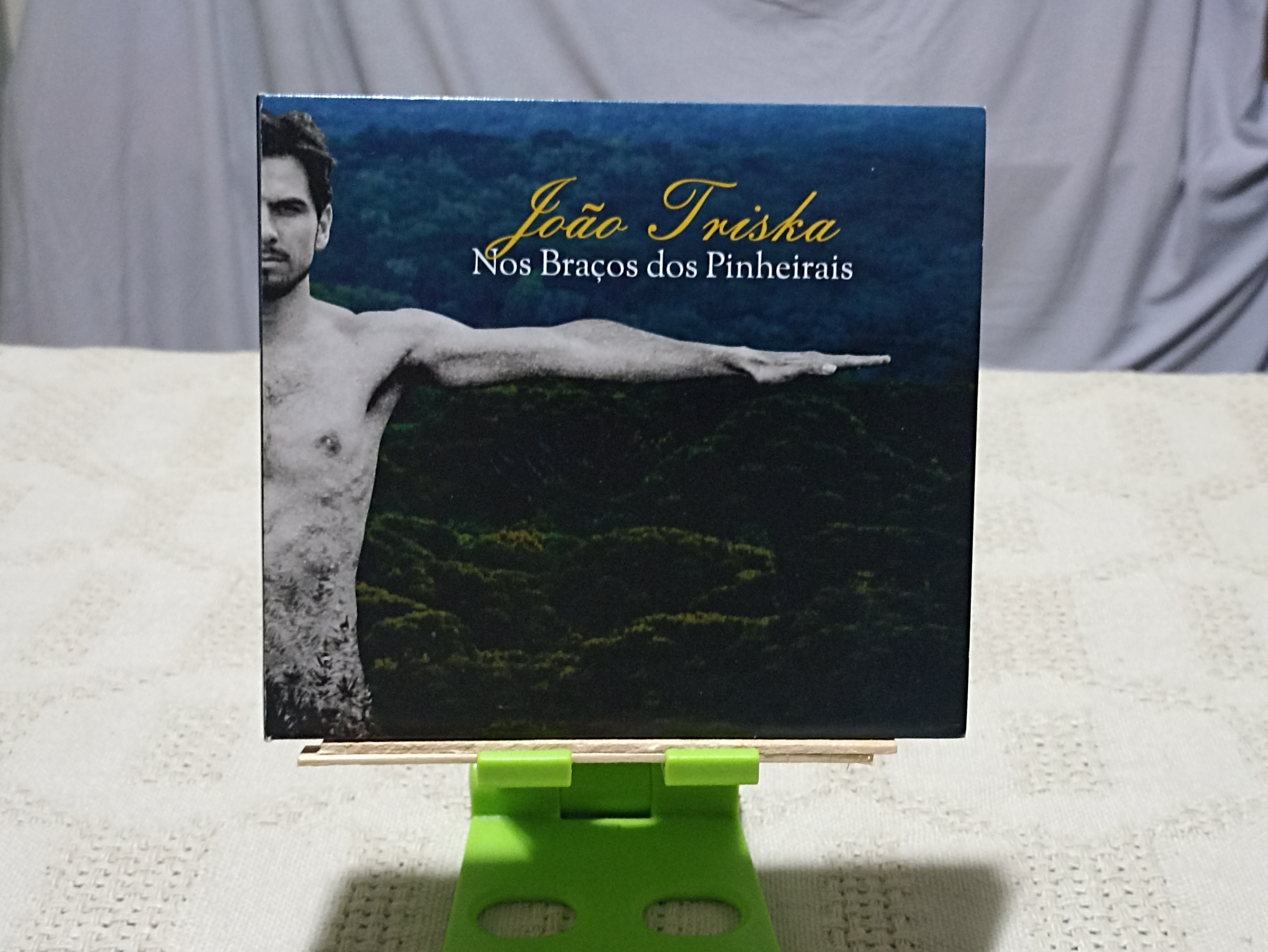Nos Braços dos Pinheirais